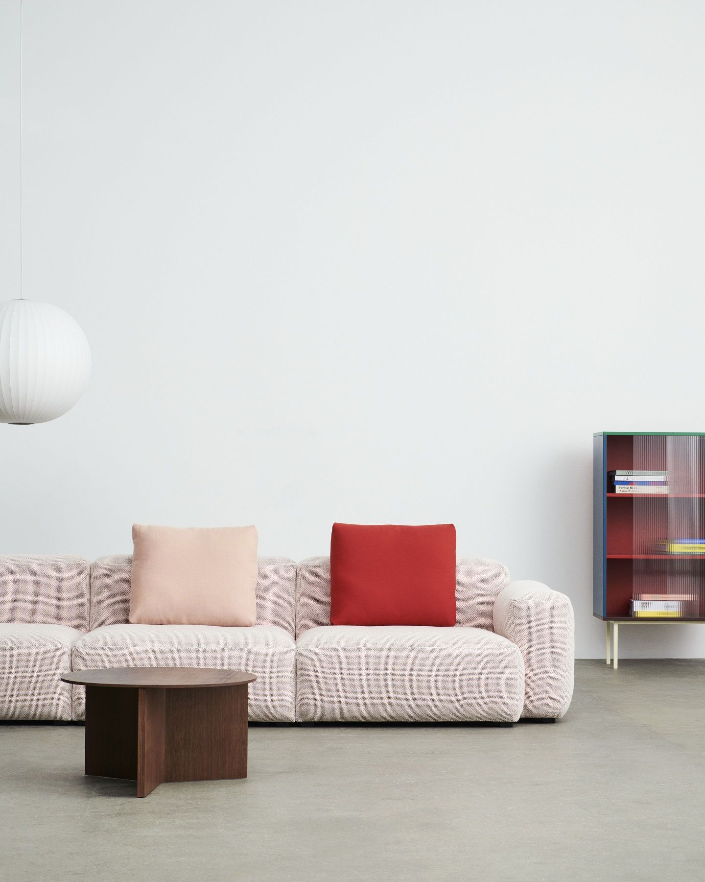 Slit Table Wood Round XL Beistelltisch / Couchtisch Hay