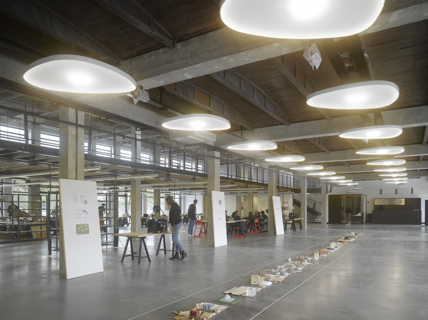 D71PV  Petale LED Pendelleuchte Luceplan