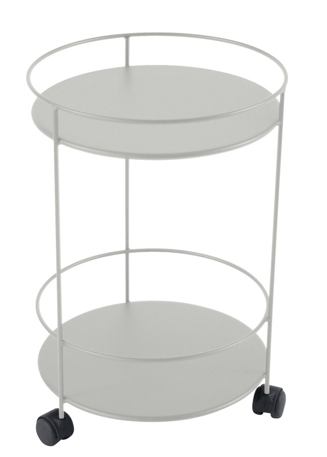 Guinguette Outdoor Beistelltisch auf Rollen von Fermob, zweistöckig, aus Metall, grau.