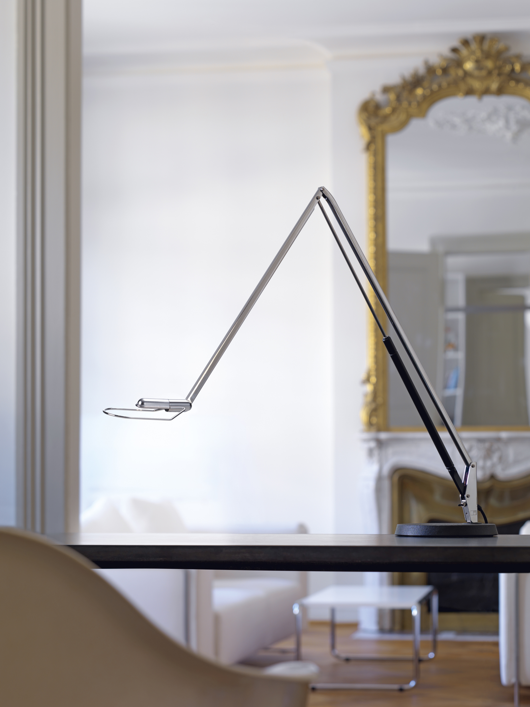 Lifto LED Tischleuchte dimmbar Belux