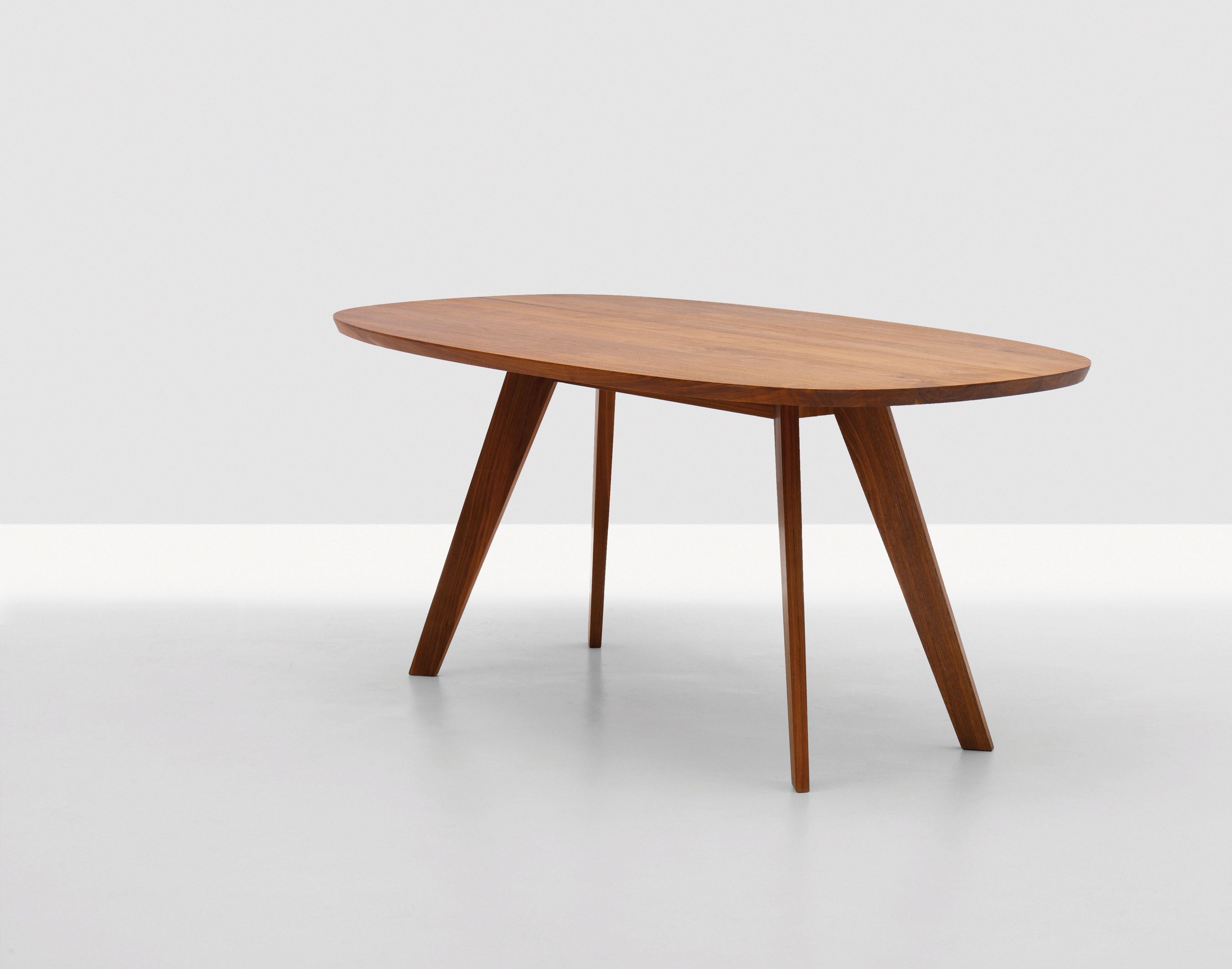 CENA Tisch mit hyperelliptischer Tischplatte aus Holz und drei Beinen, Esstisch im Zeitraum Design.