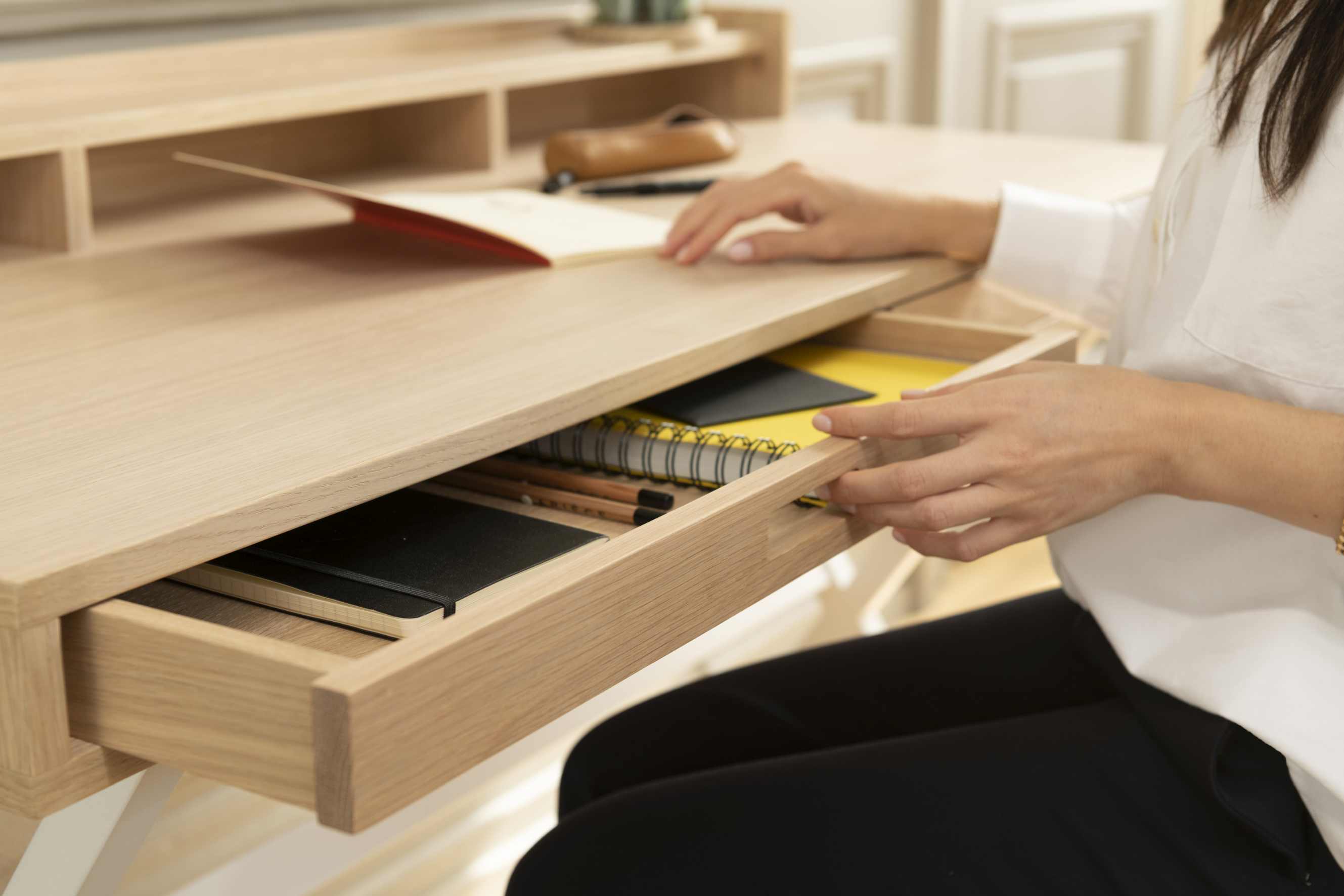 Hyppolite Sekretär Weiß Gestell Hartô