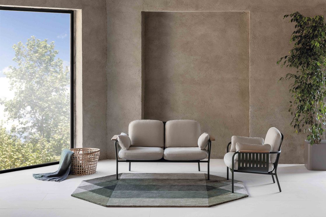 Diamond Teppich in Grün-Grau (200x260cm) unter Möbeln. Moderner Teppich mit geometrischem Muster.