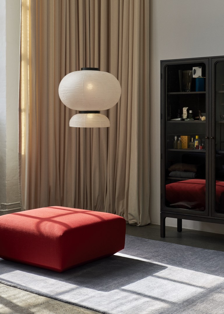 Trace SC88 Schrank / Vitrine AndTradition