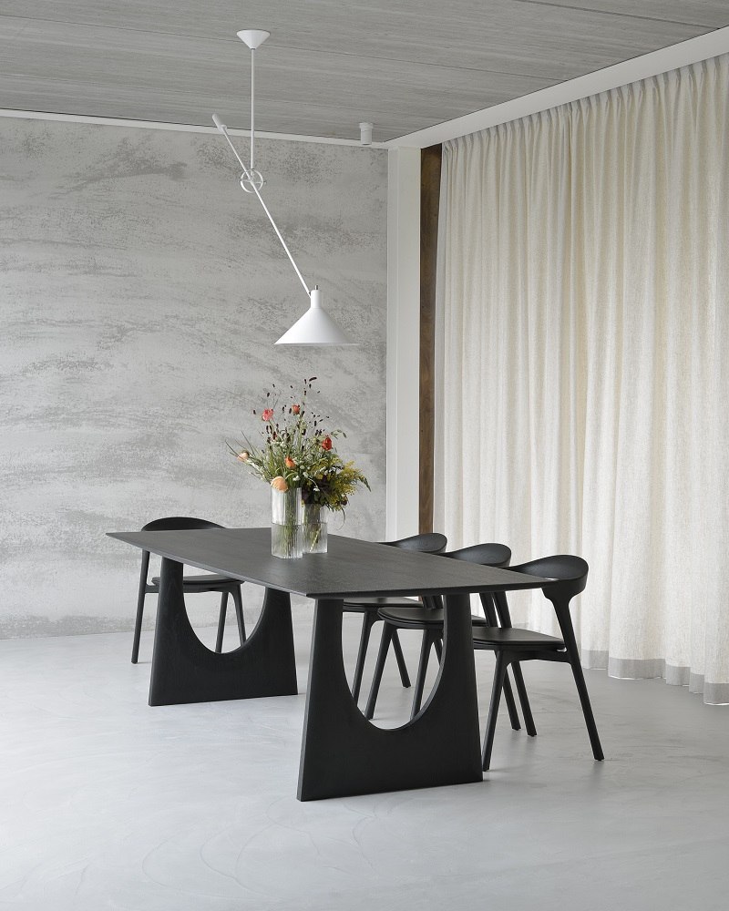 Geometric Dining table Esstisch Eiche schwarz Ethnicraft