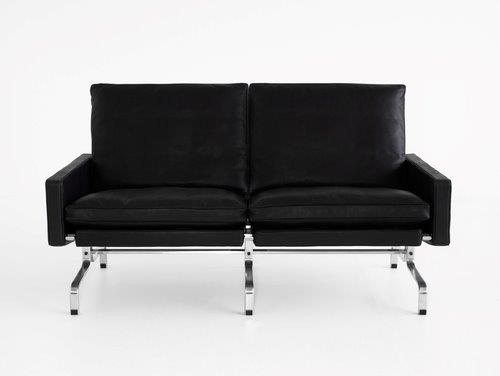 Schwarzes PK 31 Sofa von Fritz Hansen mit Lederbezug und verchromtem Stahlgestell.