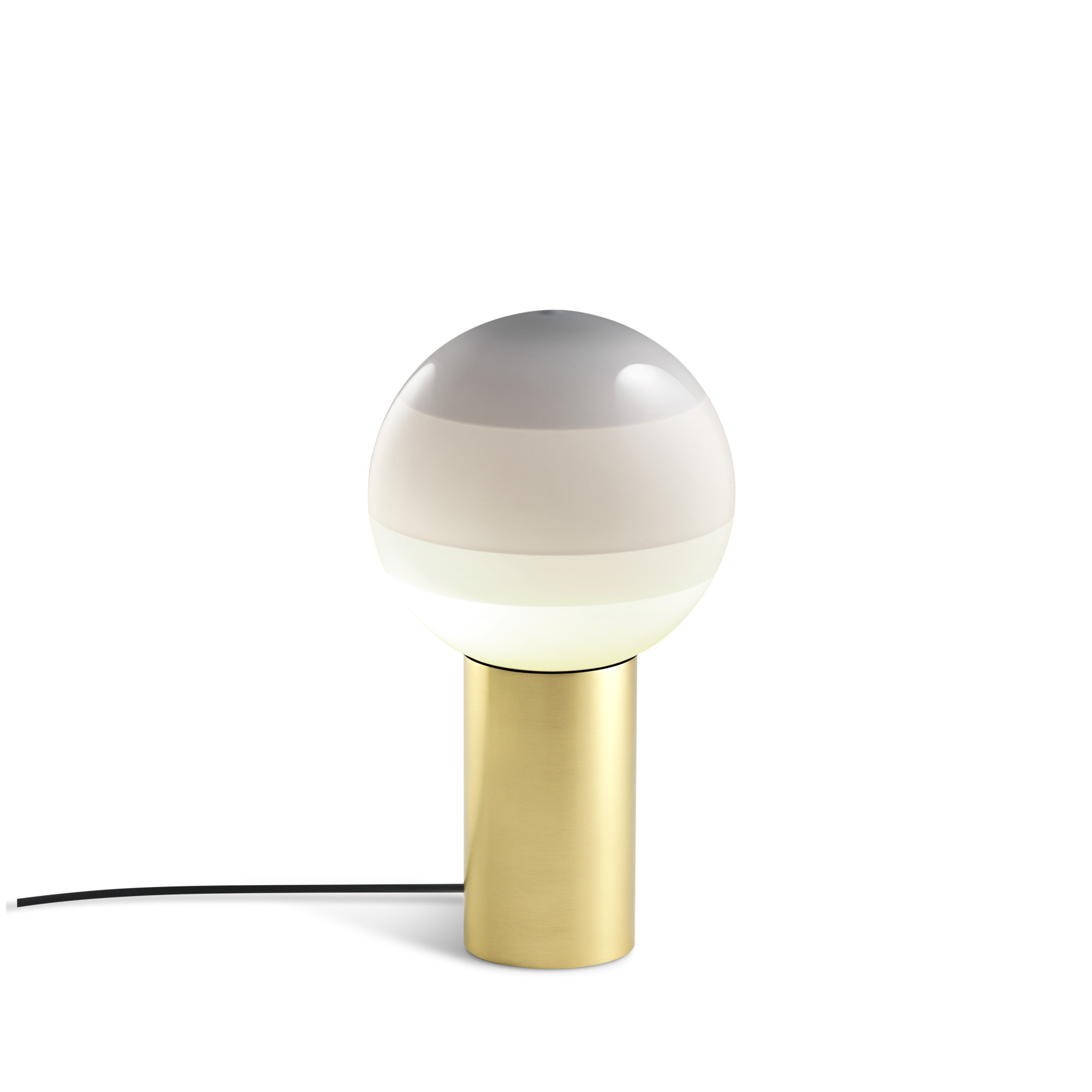 Dipping Light S LED Tischleuchte von Marset in Perlweiß mit Messingfuß. Moderne Tischlampe.