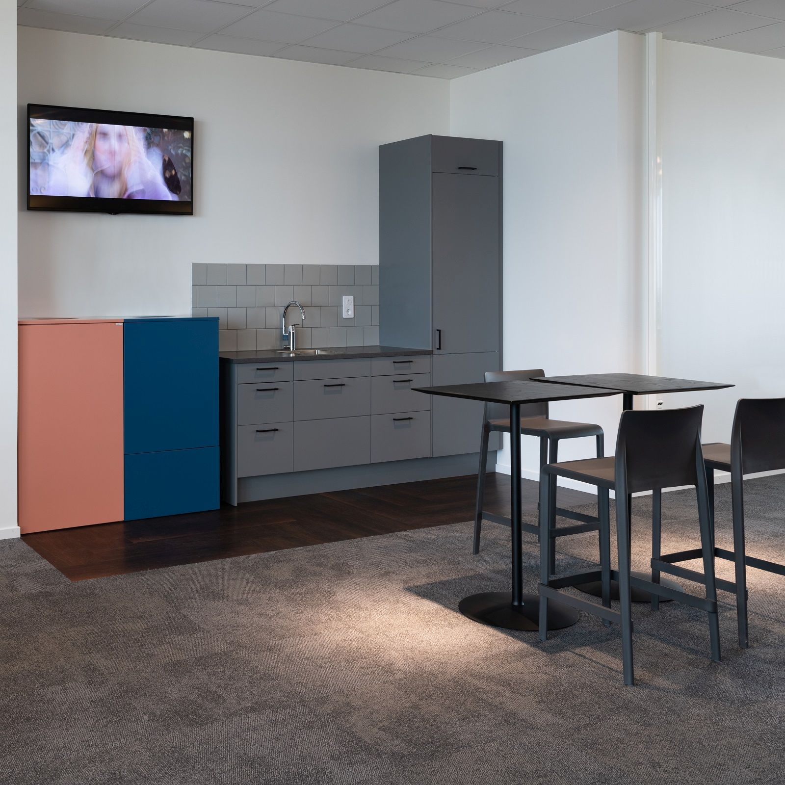 Exhibit Bin Mülleimer / Mülltrennung Mizetto QUICK SHIP