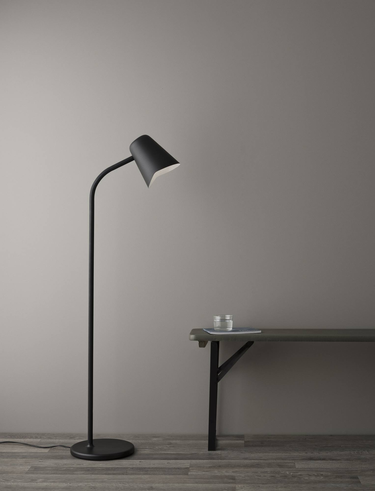 Me floor dim Stehleuchte petrol blau Northern