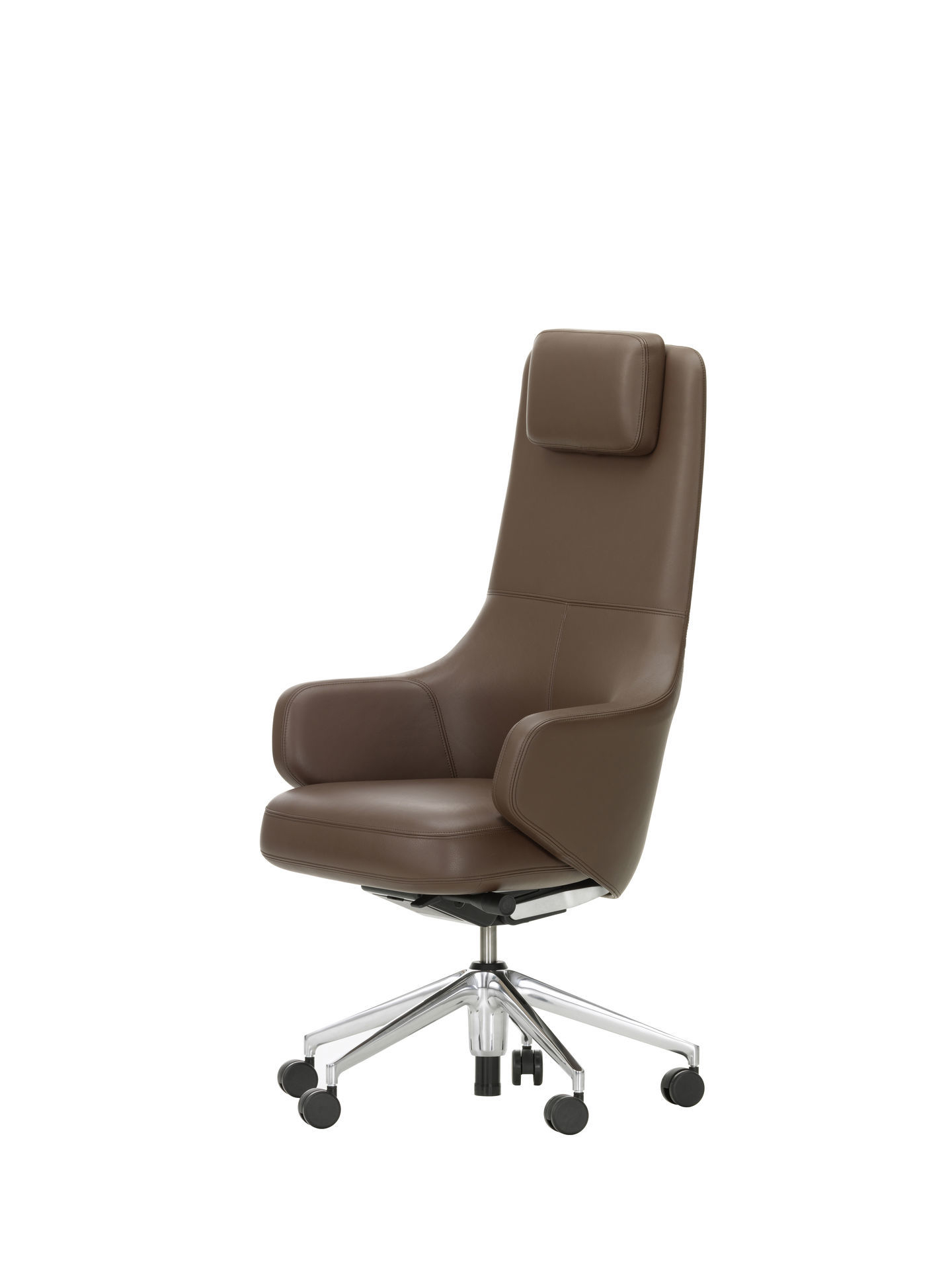 Brauner Grand Executive Highback Bürostuhl von Vitra mit hoher Rückenlehne und Chromfußkreuz.