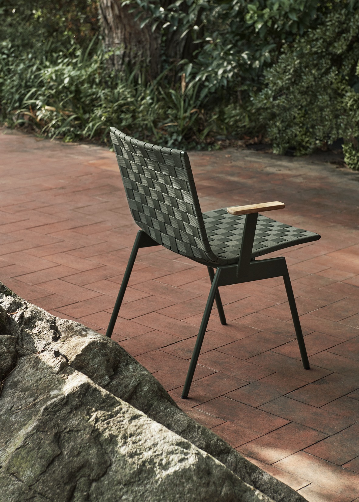 Ville AV34 Outdoor Chair Stuhl AndTradition