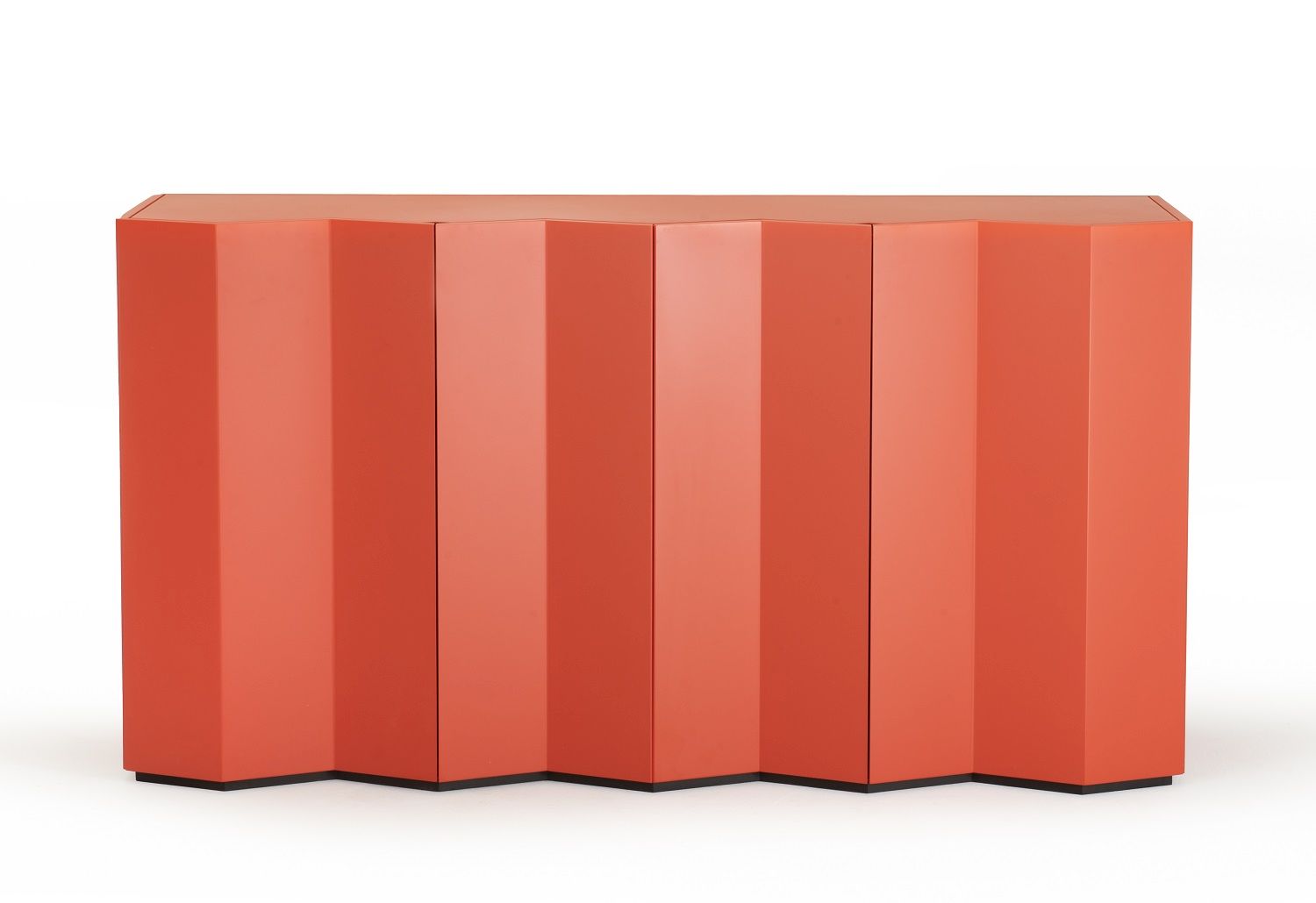 Zanotta Z24 Sideboard 727A in Orange mit geometrischem Design für modernes Wohnzimmer.