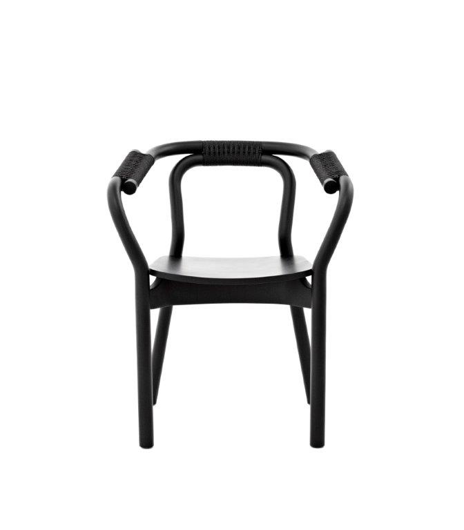 Schwarzer Knot Chair von Normann Copenhagen mit geflochtenen Details, moderner Holzstuhl für Esszimmer und Wohnbereich.