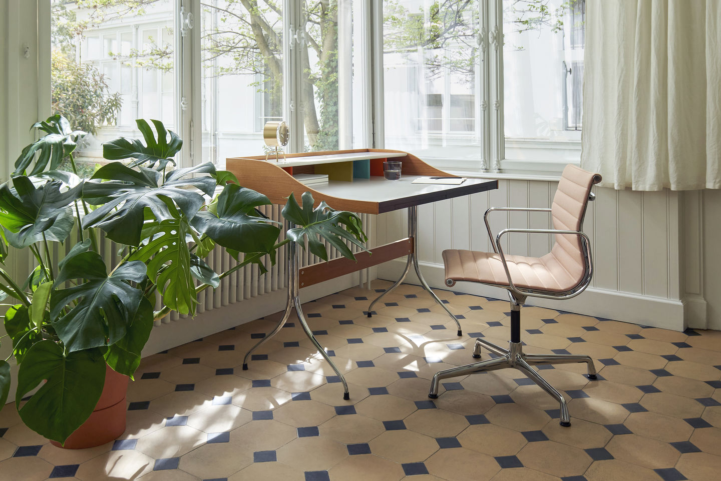 Aluminium Chair EA 103 / EA103 Stuhl Vitra