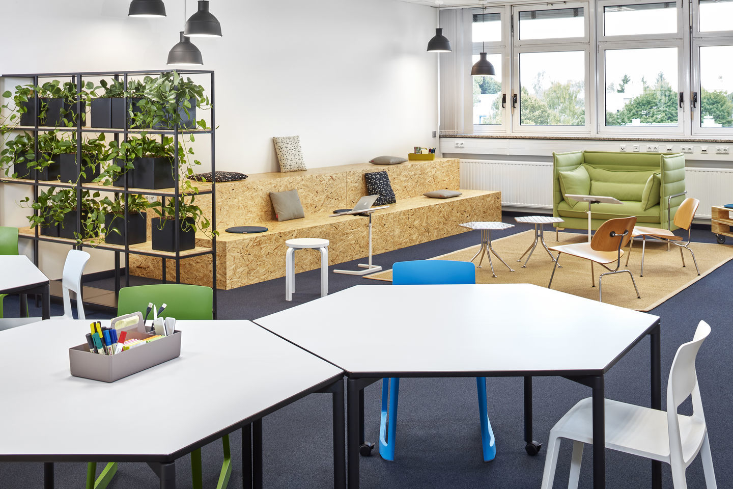 Plywood Group LCM Stuhl Vitra