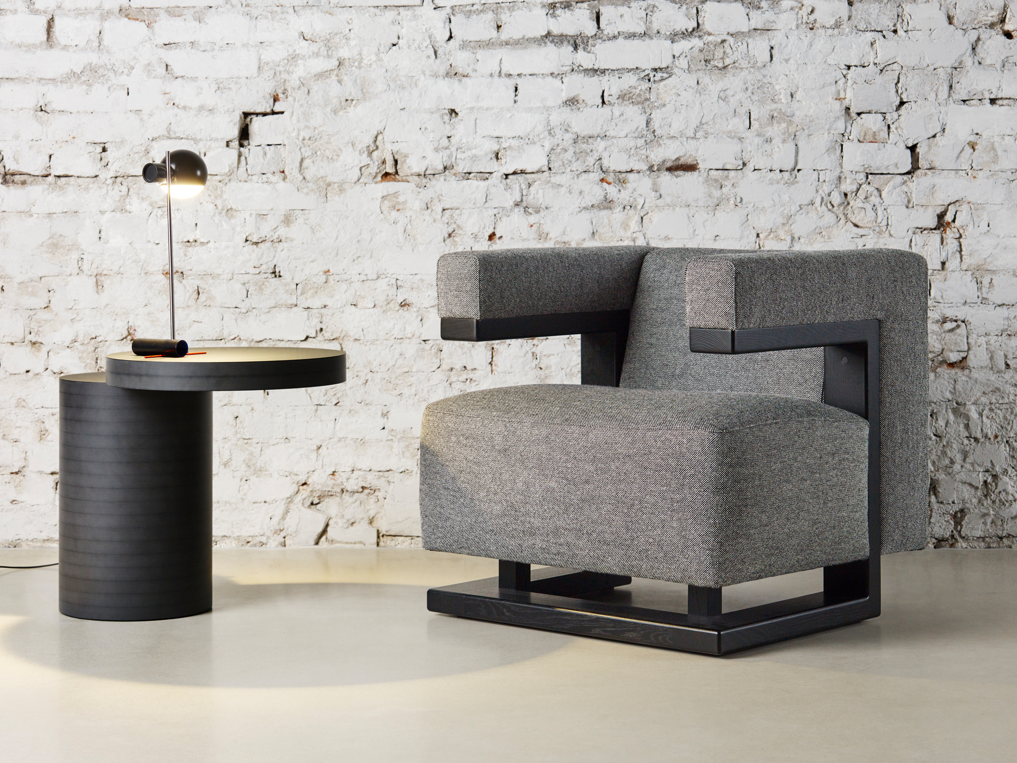 L25 Tafellampje LED Tischleuchte Reedition Tecta Schwarz glänzend