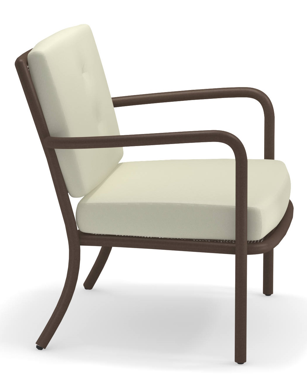Athena Lounge Chair: Outdoor Sessel von Emu mit braunem Gestell und beigen Polstern.