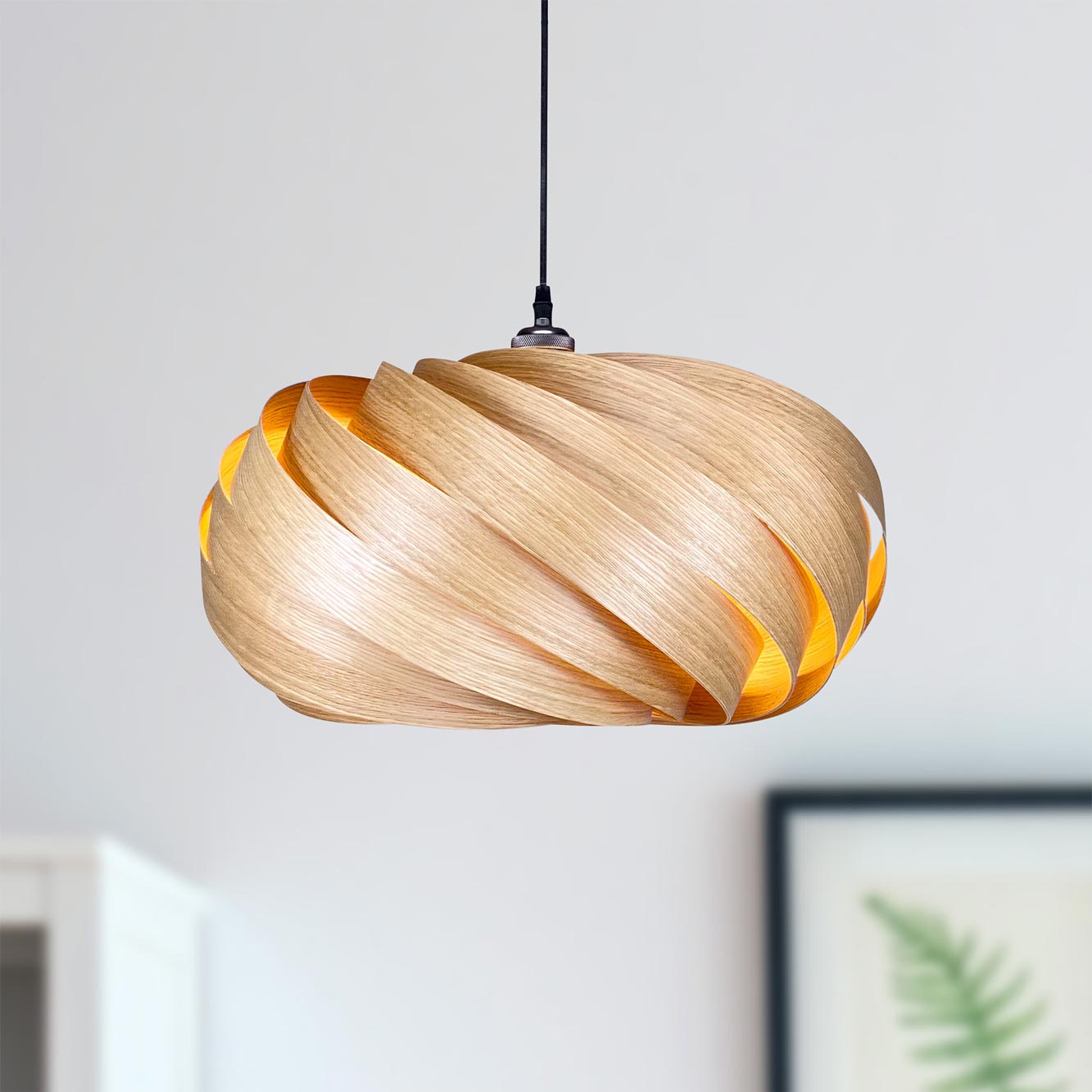 Quiescenta Hängeleuchte aus Eiche, 45 cm Durchmesser. Moderne Holzlampe für Wohnzimmer und Esszimmer.