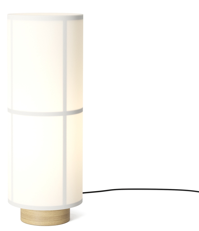 Audo Hashira Tischleuchte: Zylindrische Lampe mit hellem Schirm und Holzfuß für stimmungsvolle Beleuchtung.