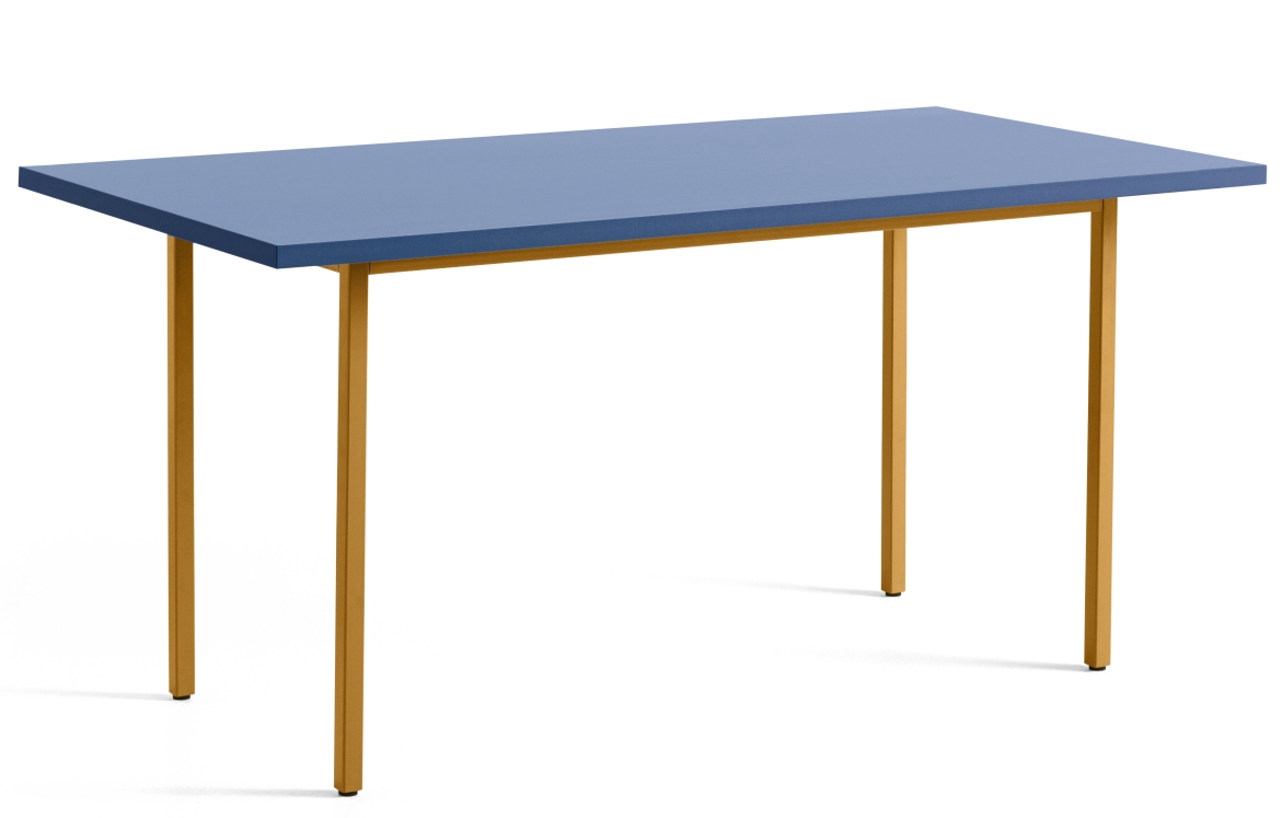 Hay Two Colour Table mit blauer Tischplatte und ockerfarbenem Gestell, Länge 160 cm, modernes Design.