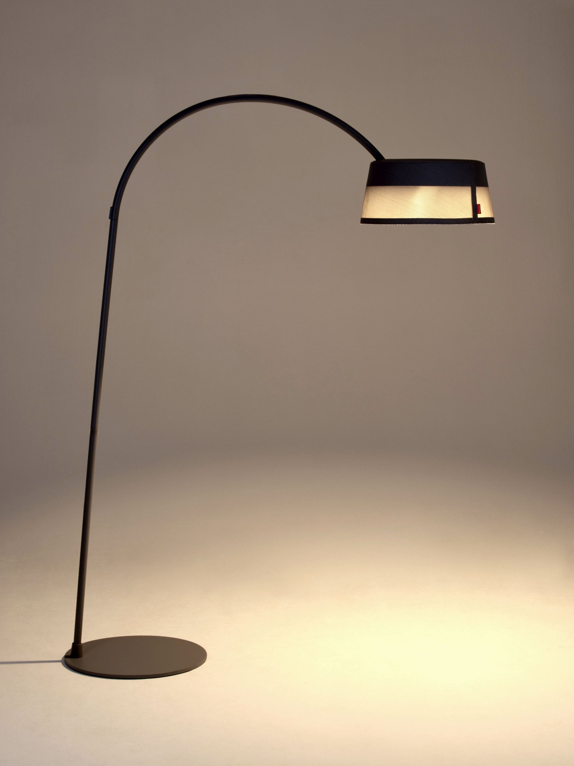 ISA-BELLE Solar Steh- & Bogenleuchte - 2 in 1 Moree