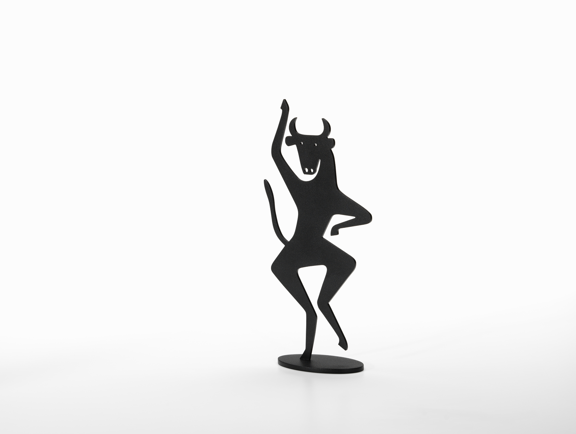 Schwarze Silhouettes Figur Stier von Vitra, abstrakte Dekofigur im modernen Design für Wohnaccessoires.