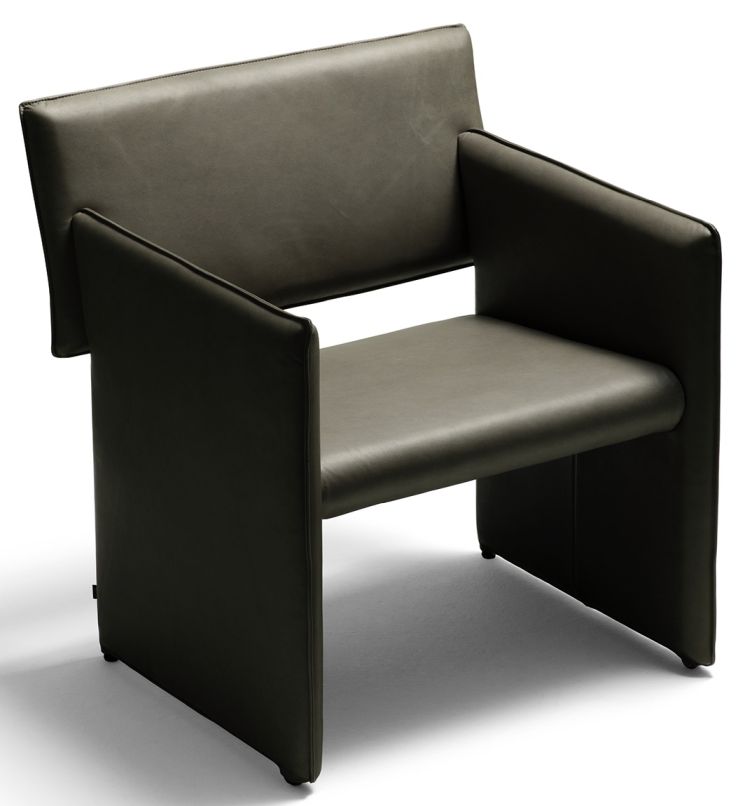 Noto Sessel von Cor mit Wangen in Leder, moderner Design Sessel für Wohnzimmer.