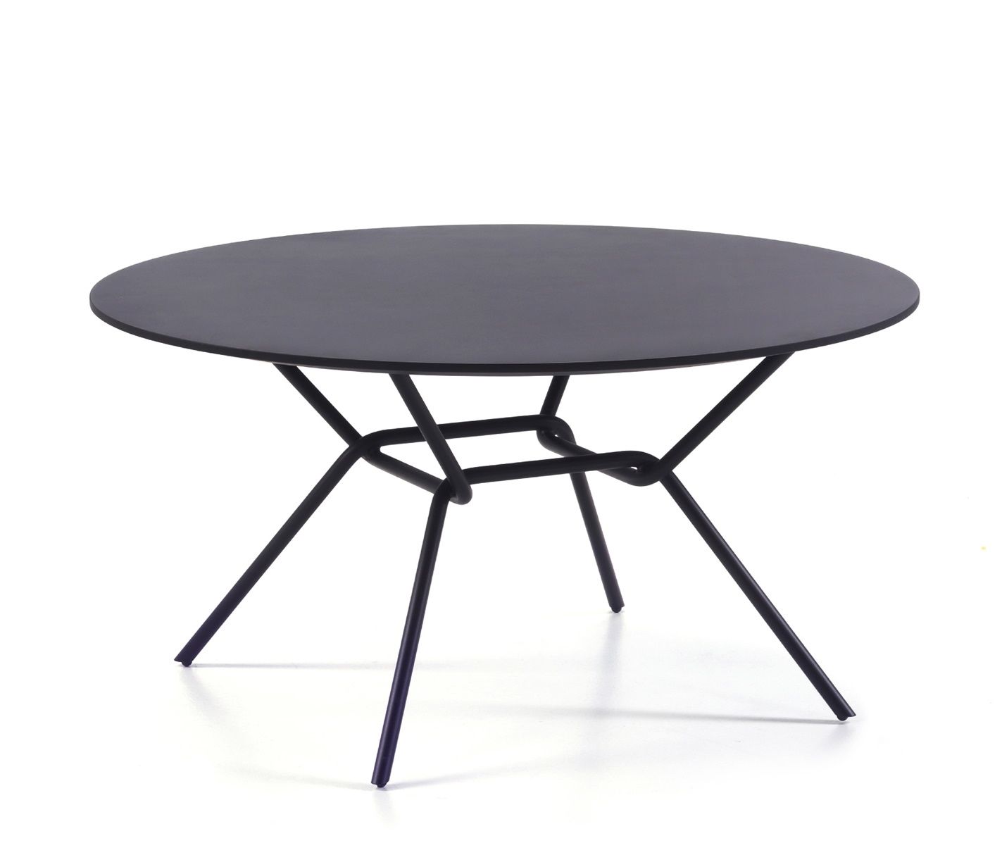 Schwarzer Strain Tisch von Prostoria, runder Esstisch für Innen und Außen, modernes Design.