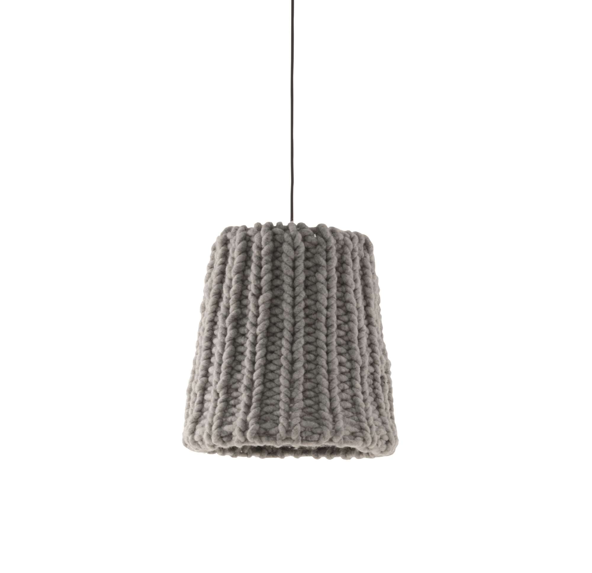 Graue Granny Hängeleuchte von Casamania Horm. Strickleuchte, Pendelleuchte für Wohnzimmer und Esszimmer.