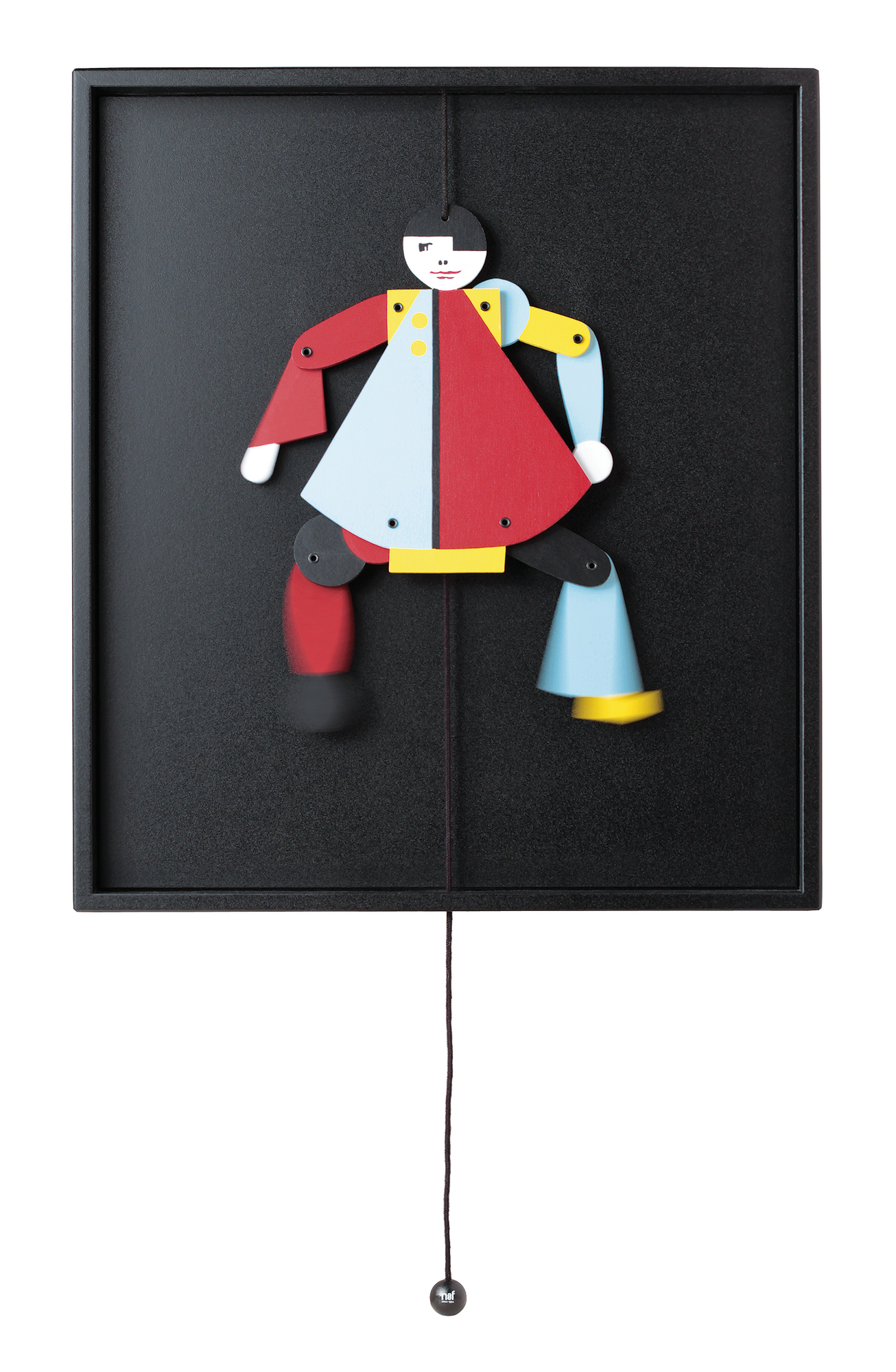 Bauhaus Hampelmann von Naef Spiele AG: Bunter Holz-Hampelmann an schwarzer Wandhalterung mit Zugmechanismus.