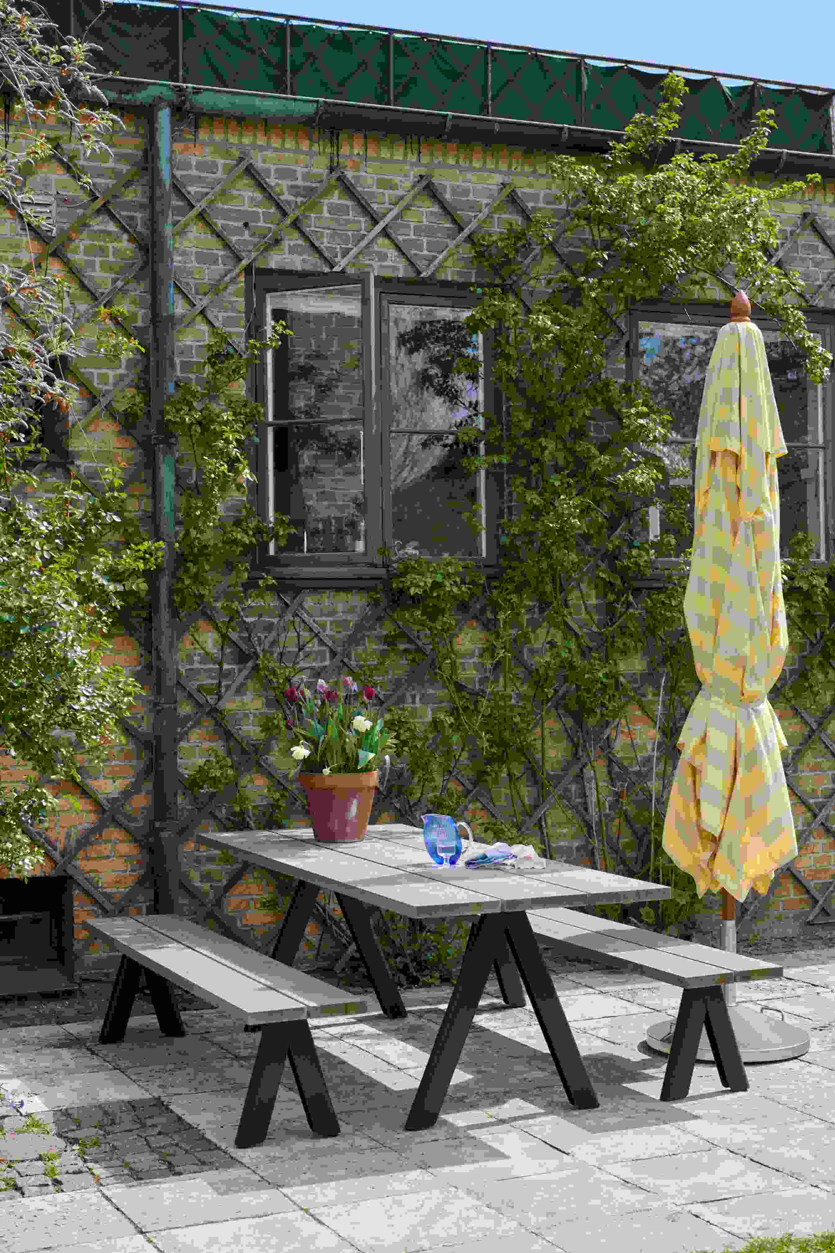 Overlap Bench Bank Outdoor Skagerak by Fritz Hansen Hunter green