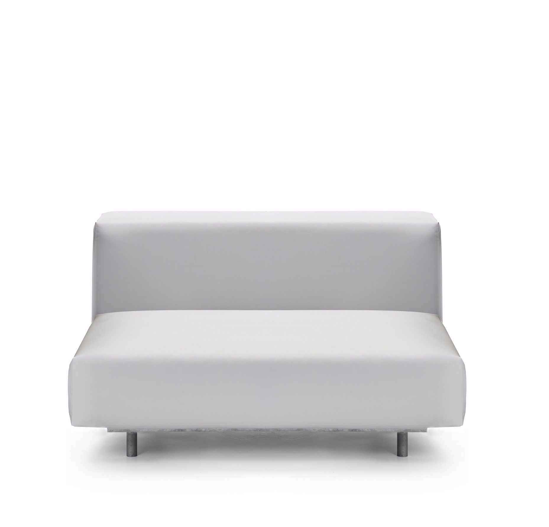 Walrus Sofa Mittelmodul von Extremis für den Außenbereich in hellem Grau auf weißem Hintergrund.