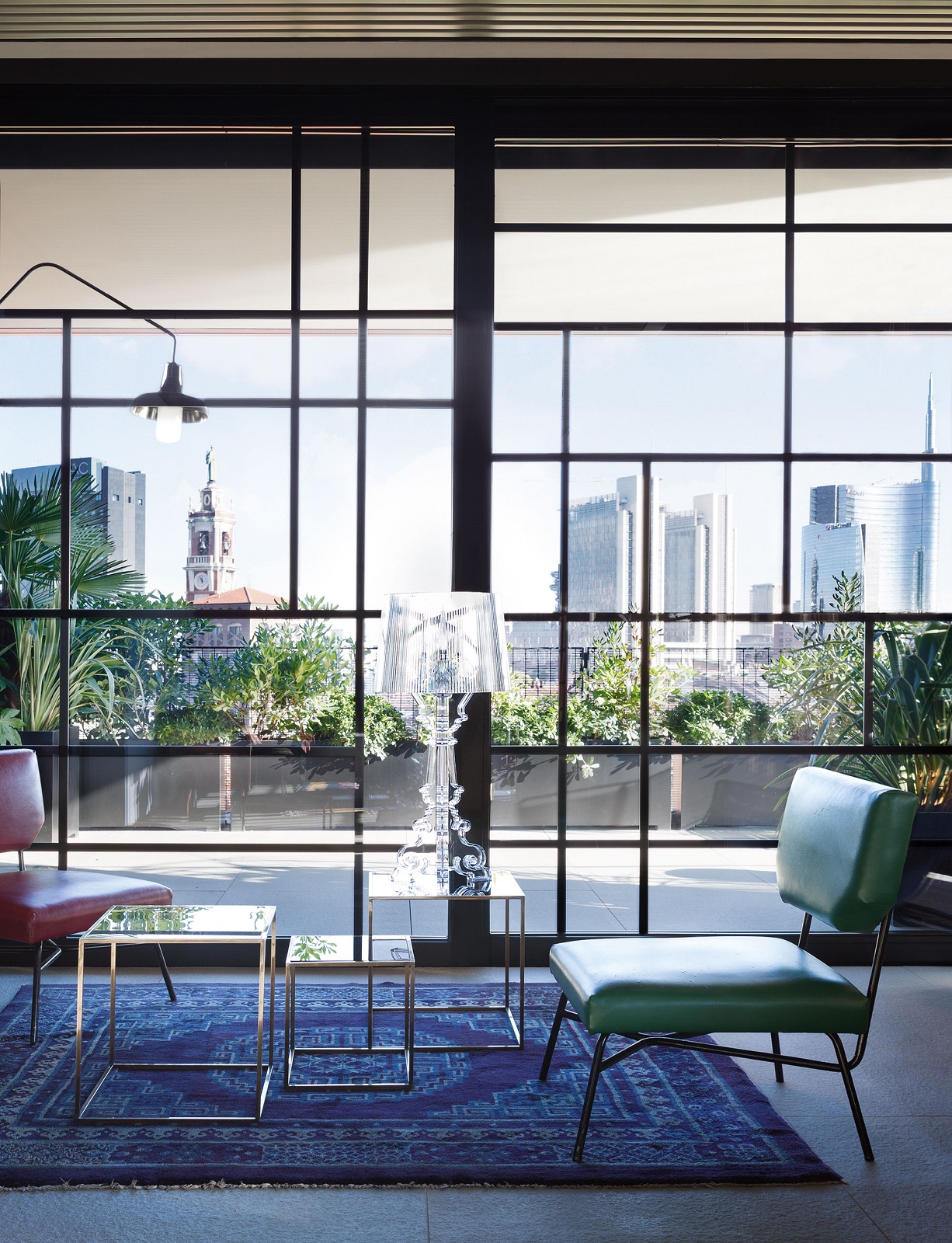 Bourgie Tischleuchte weiß-gold Kartell