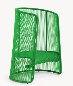 Grüner Husk Sessel von Moroso aus der M' Afrique Collection. Design Gartenmöbel für Outdoor.