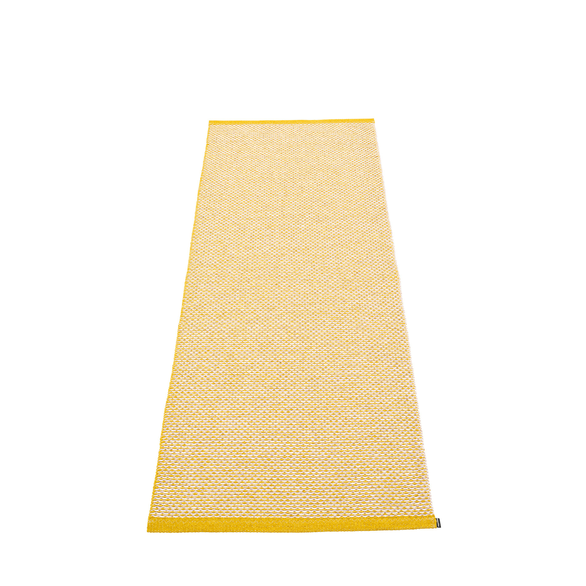 Effi Kunststoffteppich von Pappelina, 70x200 cm, in Senfgelb. Moderner Teppich für Innen und Außen.