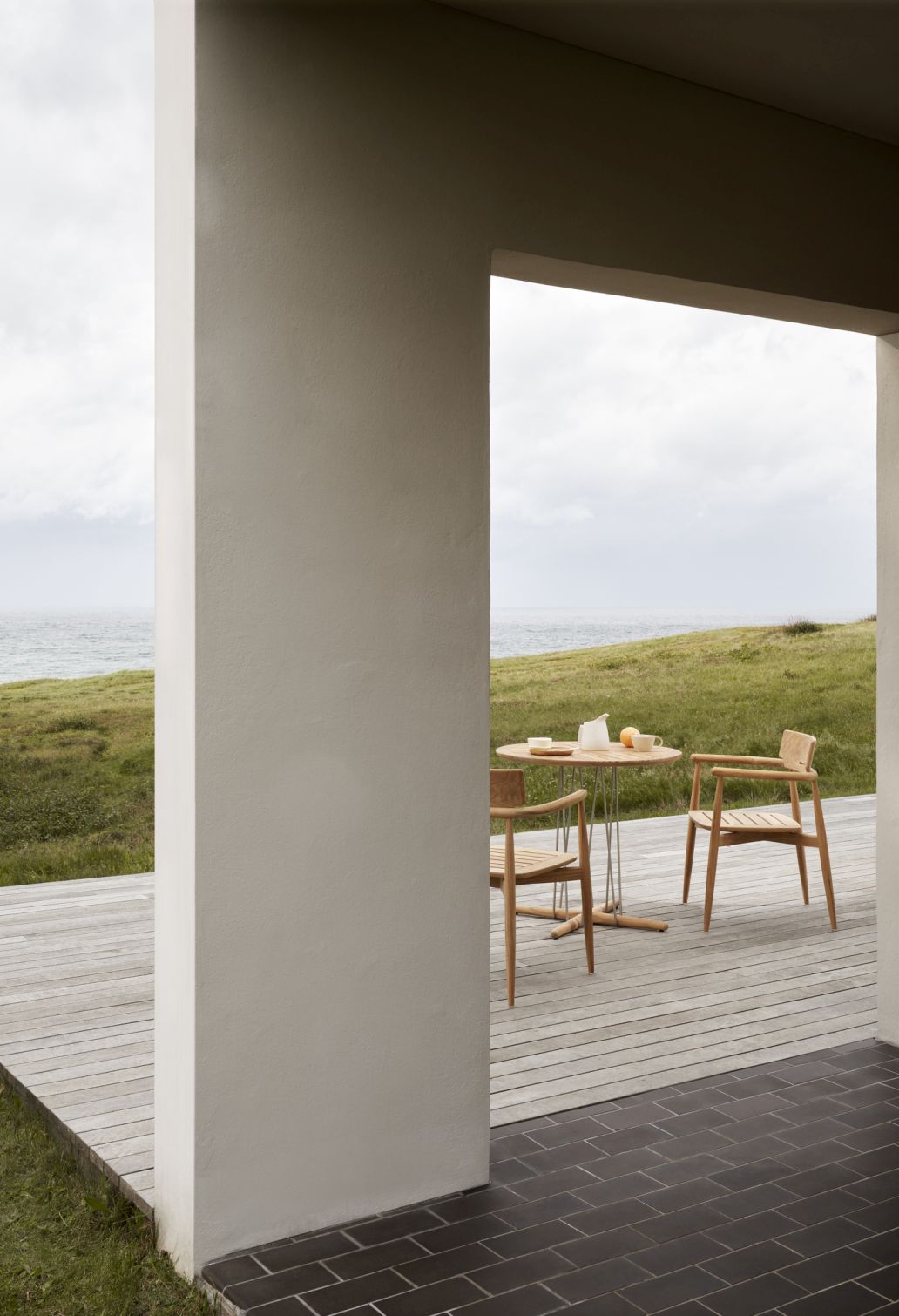 E008 Embrace Outdoor Stuhl Carl Hansen & Søn