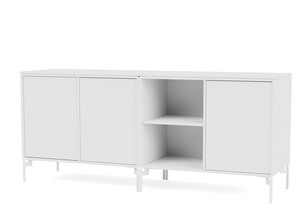 Weißes Montana Save Sideboard Low mit Türen und Regalfächern, modernes Möbeldesign.