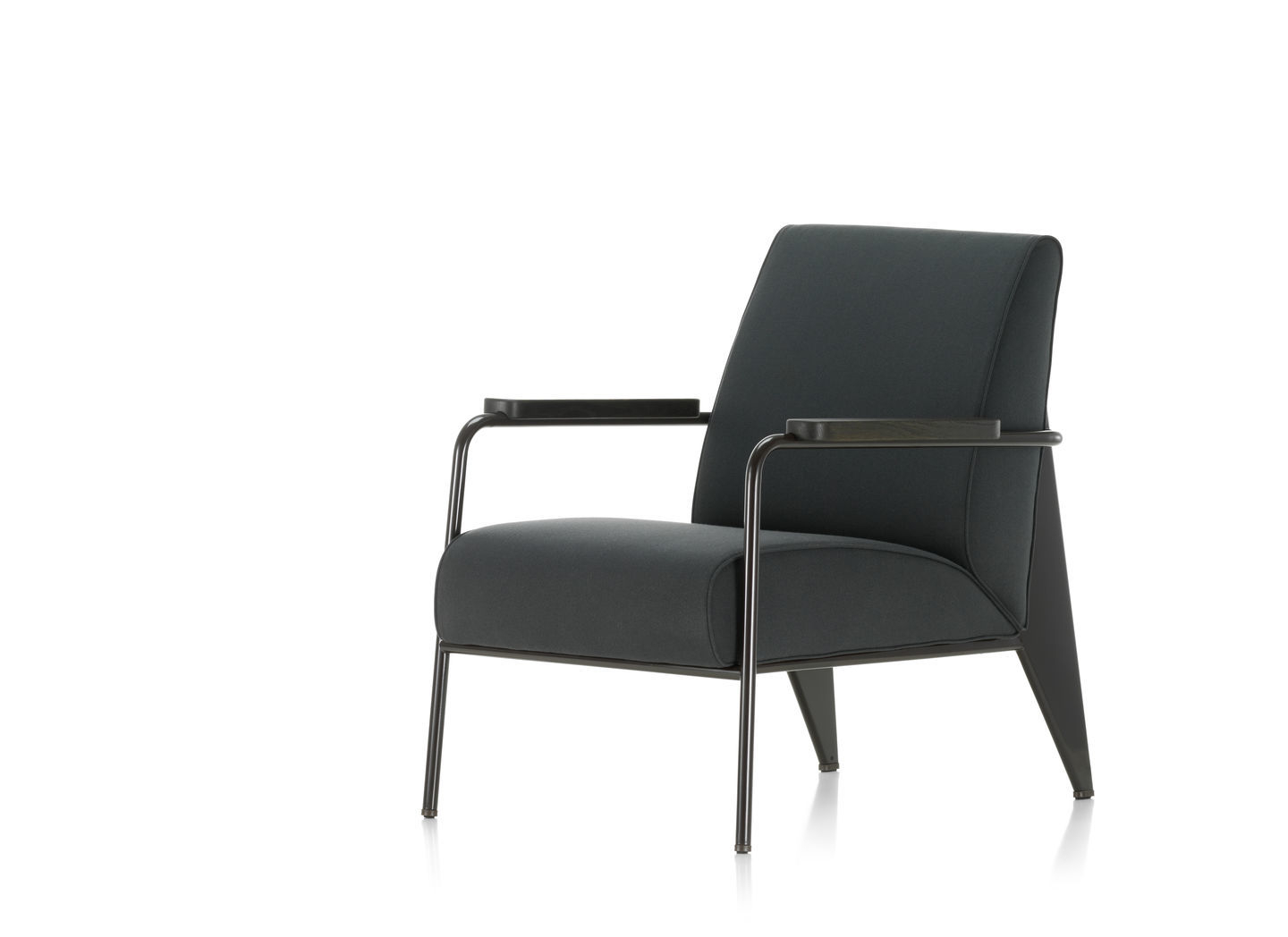 Grauer Fauteuil De Salon Sessel von Vitra mit dunklen Holzarmlehnen und Metallgestell.