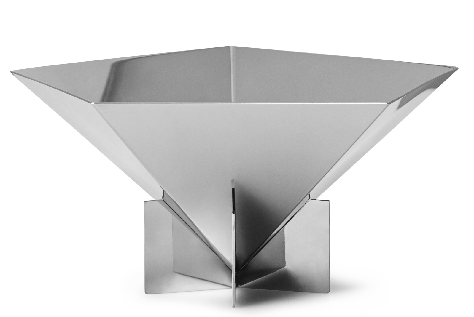 Nahaufnahme der Fem Schale aus Edelstahl von Normann Copenhagen, moderne Dekoschale.