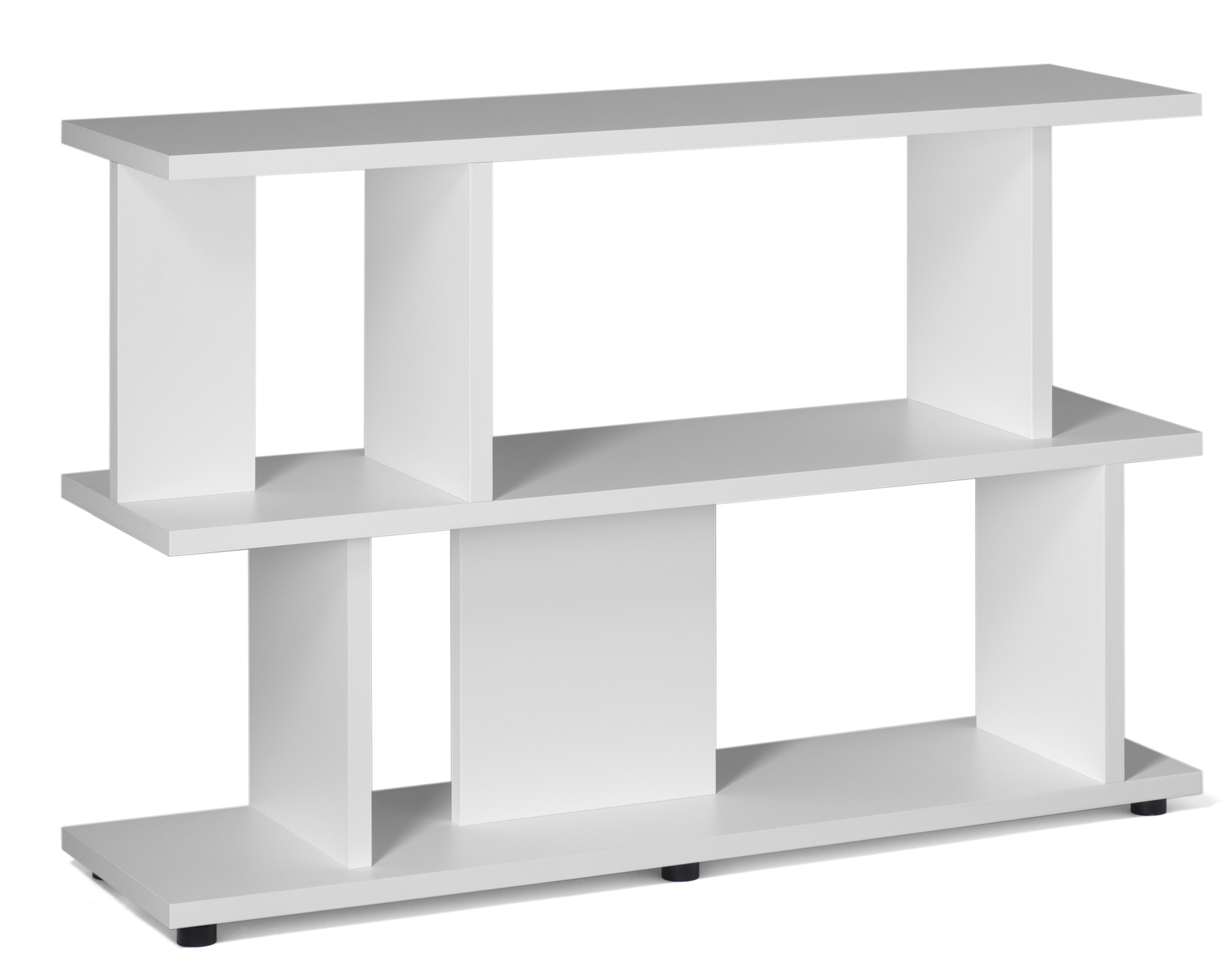 Weißes SH05 Arie Regal von e15 mit drei Ebenen und modernem Design.