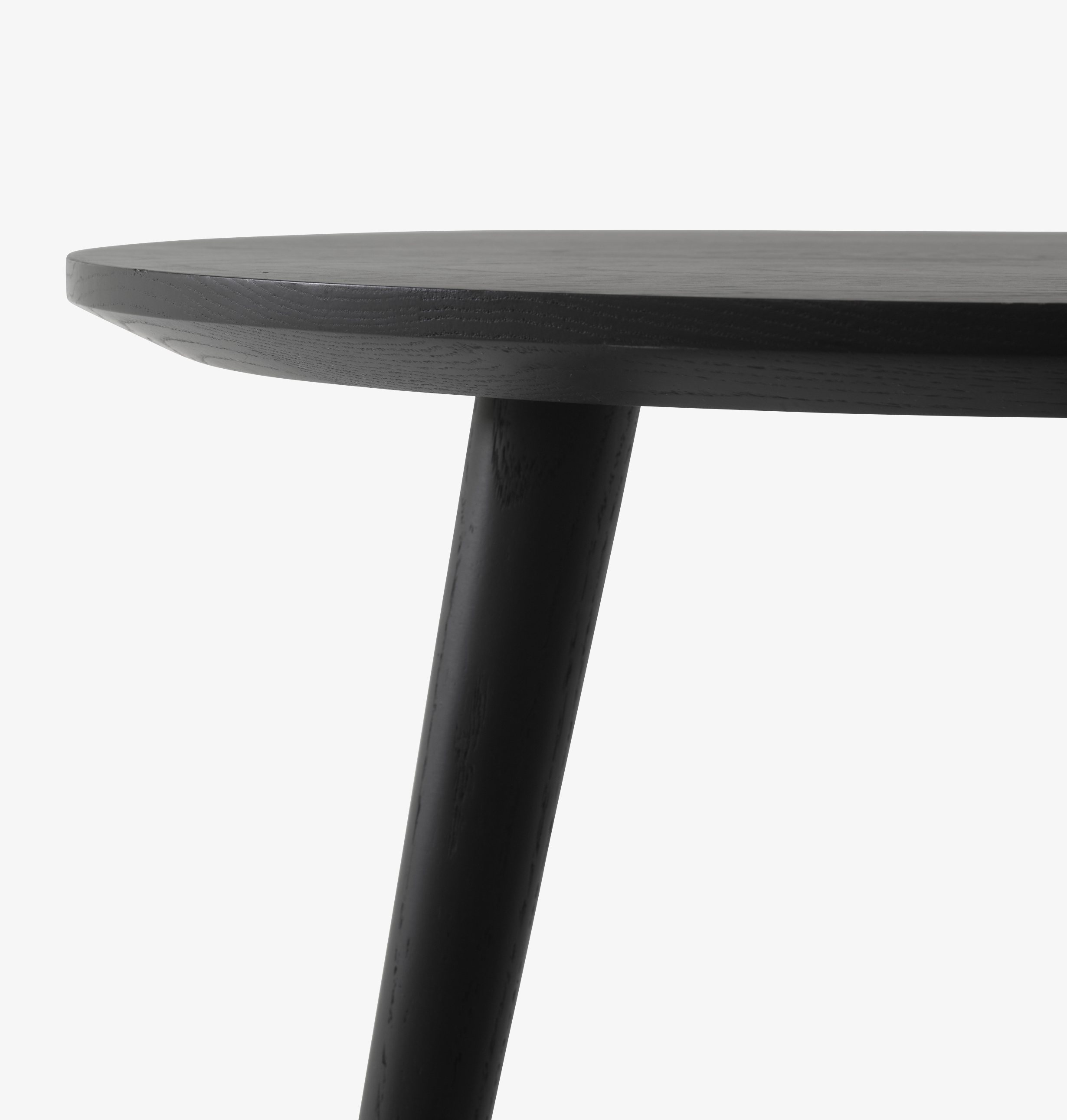 In Between Table SK3 / SK4 Tisch AndTradition