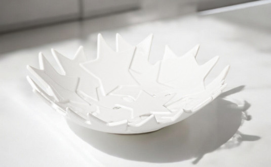 Weiße Sternschale "Sternchen" von Räder, Durchmesser 20 cm, dekorative Schale mit Sternenmuster für Obst oder Deko.