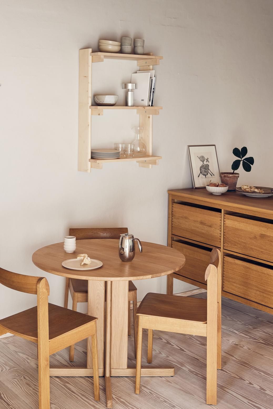 Beam Wandregal mit 3 Fächern Form & Refine