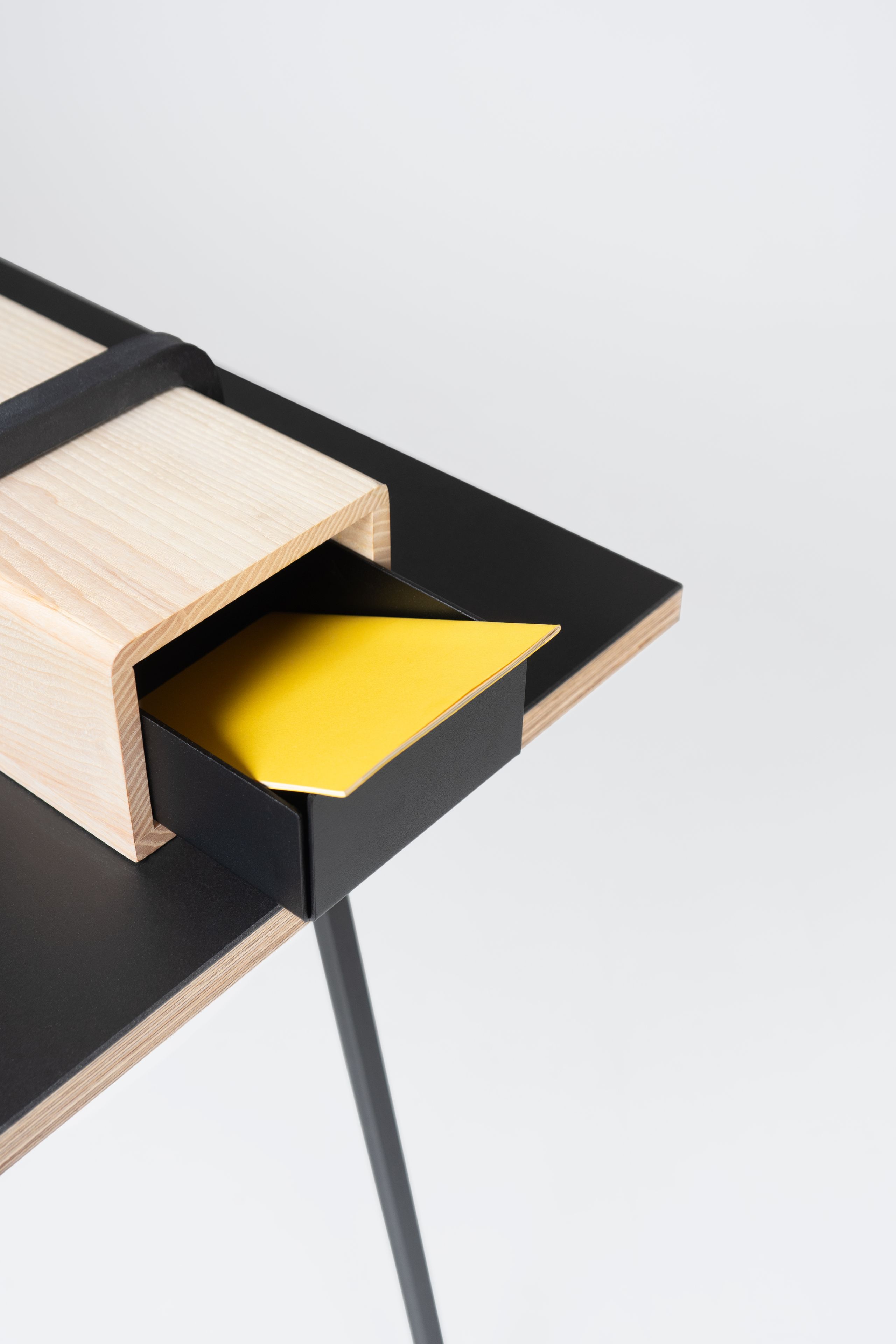 Kurt Sekretär Nils Holger Moormann