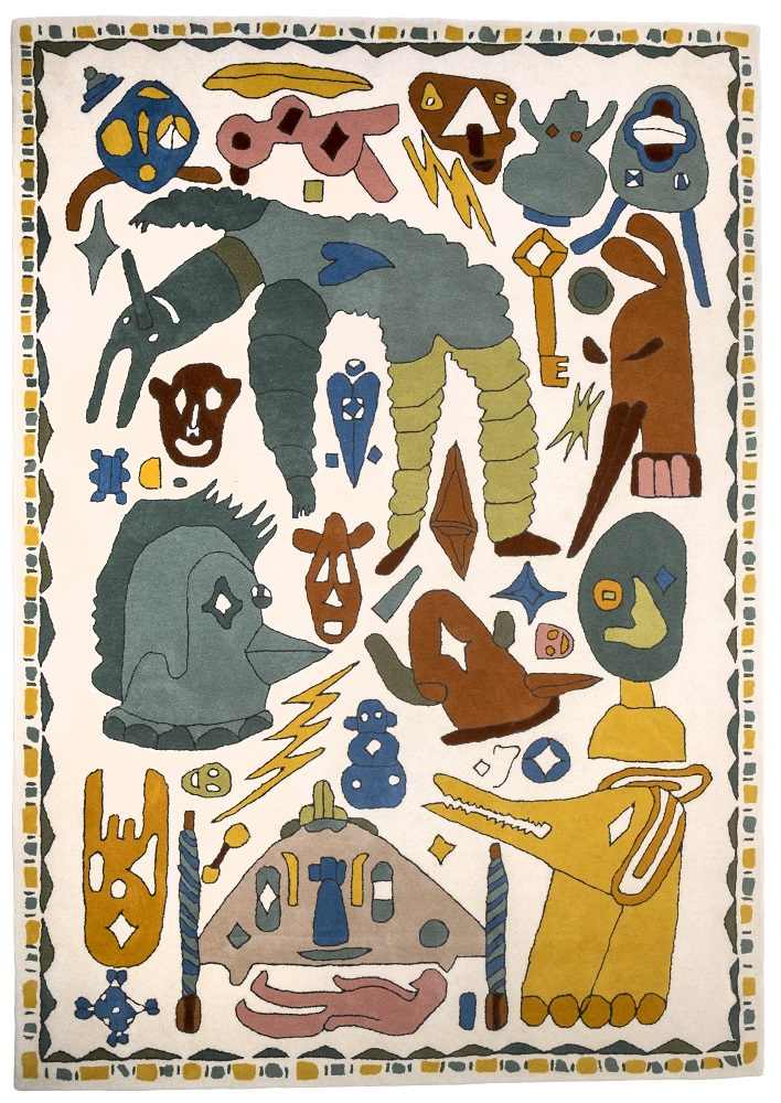 Nanimarquina Troupe Collection Teppich, 200x300 cm, mit bunten, abstrakten Figuren auf cremefarbenem Grund.