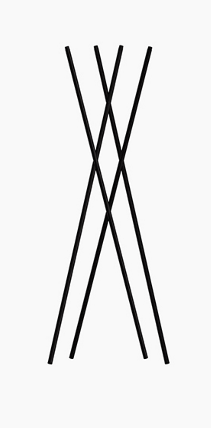 Schwarze Hash Garderobe von New Tendency, minimalistische Kleiderständer Design Garderobe für Flur und Eingangsbereich.