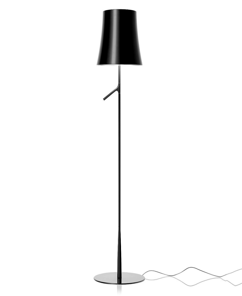Schwarze Birdie Lettura Stehleuchte von Foscarini: Moderne Leselampe mit Fußschalter und elegantem Design.