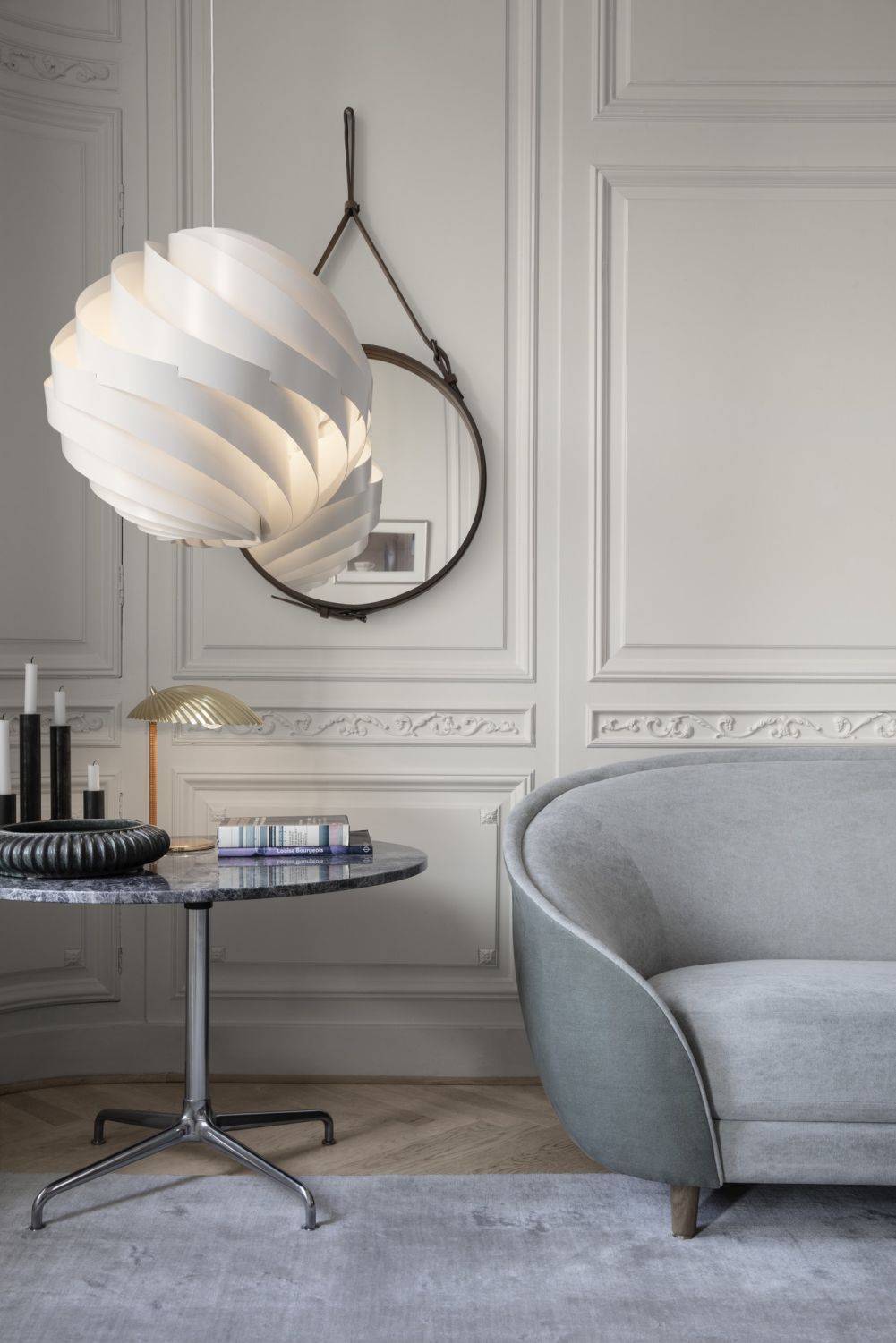 5321 Tischleuchte Gubi