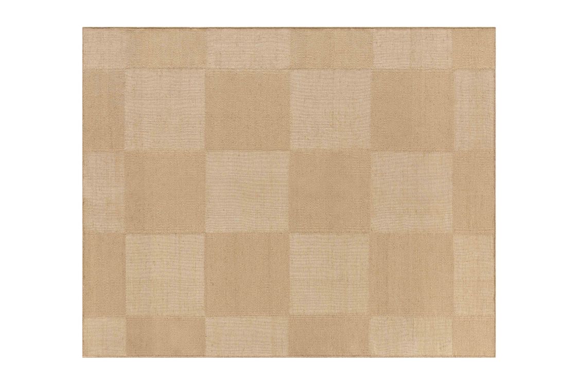 Roots Teppich mit Schachbrettmuster in Beige und Natur, ein moderner Teppich für Wohnräume.