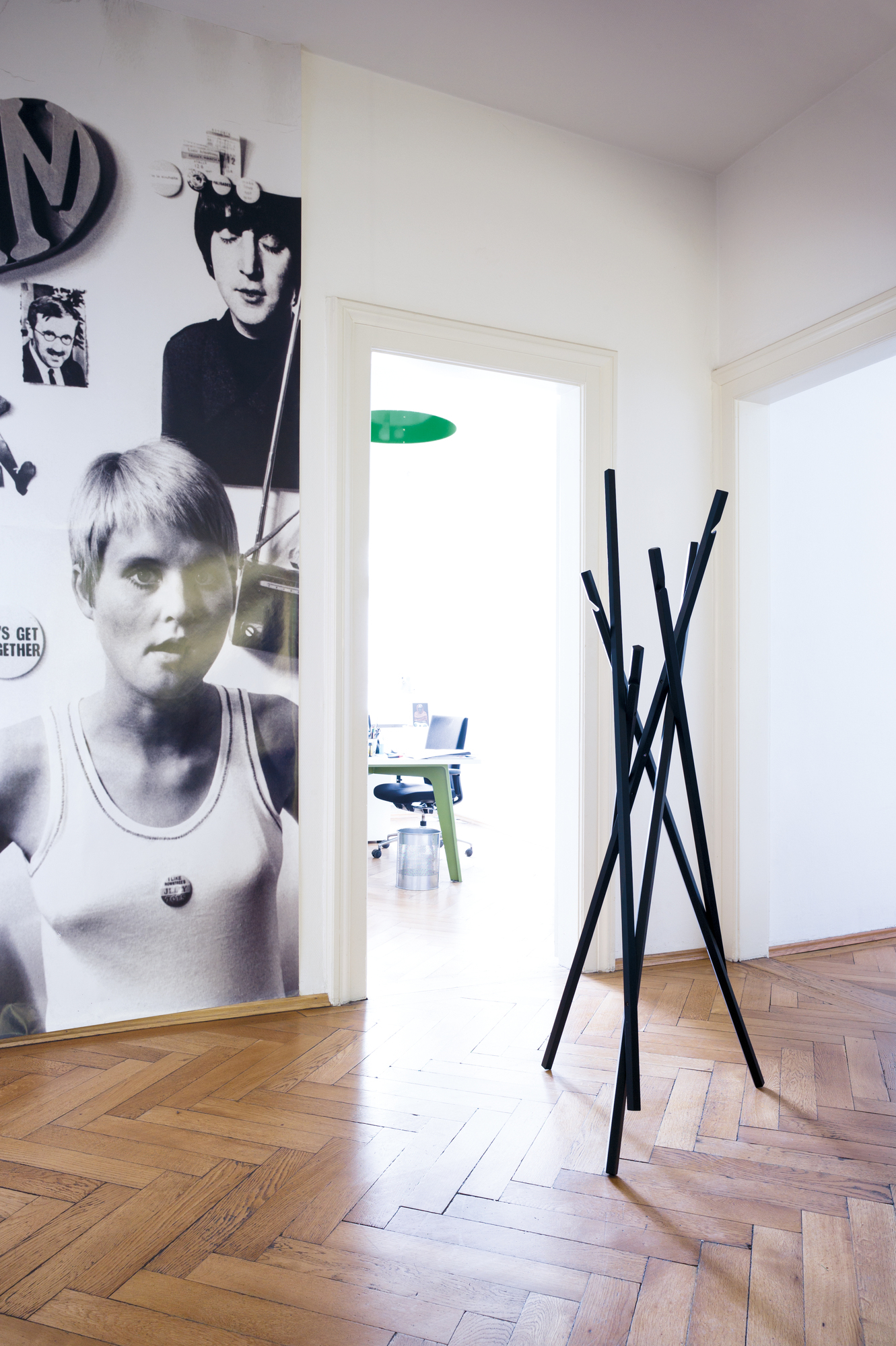 Sticks Garderobenständer Schönbuch nussbaum